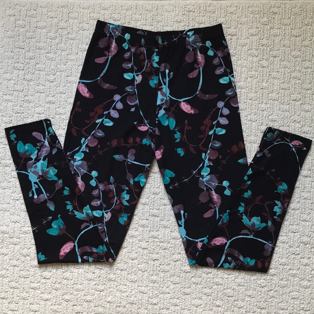 Leaf Patterned Leggings